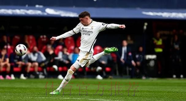 多面手!马卡称赞巴尔韦德:他的重要性与日俱增